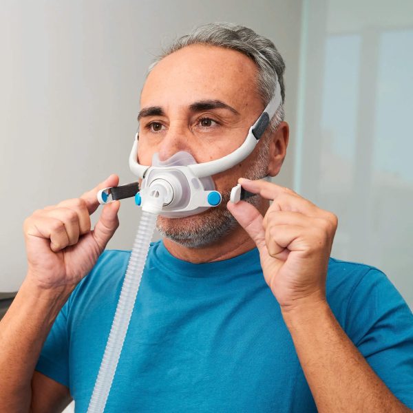 đeo mặt nạ CPAP đúng cách trong điều trị ngưng thở khi ngủ