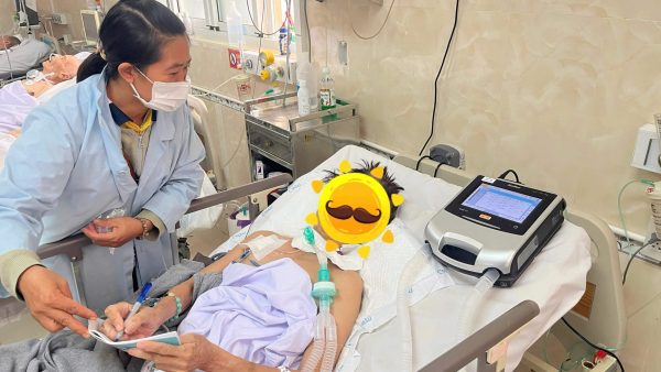 Dịch vụ thuê máy thở nội khí quản ResMed Astral 150 tại TP.HCM cùng hỗ trợ kỹ thuật, hướng dẫn sử dụng và tư vấn lựa chọn thiết bị phù hợp.