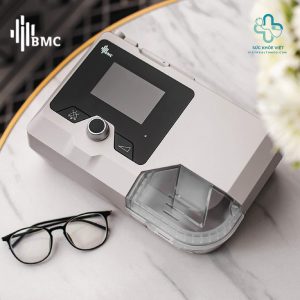 Thiết bị máy trợ thở BMC G2S B25A với màn hình TFT 3.5 inch và bộ làm ẩm gia nhiệt H60 tích hợp, hỗ trợ thông khí không xâm lấn cho người bệnh.