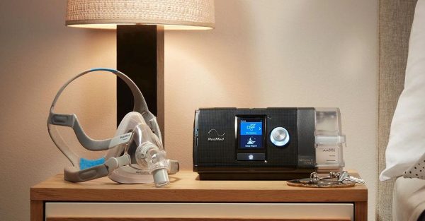 Người bệnh ngưng thở khi ngủ có thể cần CPAP để kiểm soát tình trạng tắc nghẽn đường thở, nhưng không phải mọi trường hợp đều chỉ có một lựa chọn điều trị. Việc lựa chọn phương pháp phù hợp cần dựa trên mức độ bệnh, triệu chứng và khả năng đáp ứng của từng người.